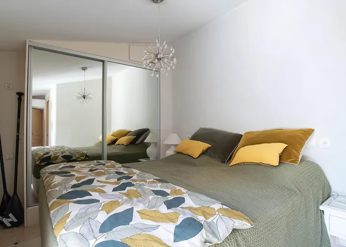 Large House With Garden Near The Sea * Saint-Raphaël