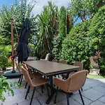 Σπίτι διακοπών Large House With Garden Near The Sea *