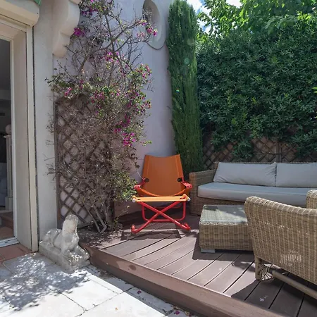 Large House With Garden Near The Sea Saint-Raphaël