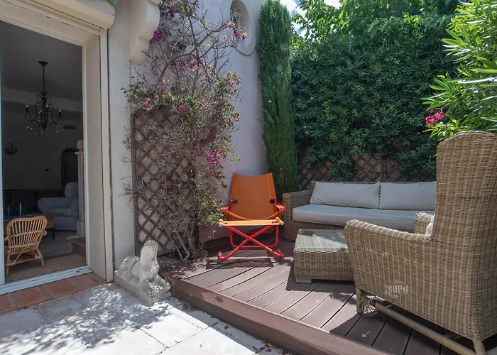 Large House With Garden Near The Sea Saint-Raphaël
